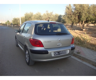 Voiture ford fiesta a vendre en tunisie